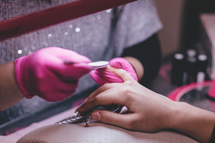 Gel Nails - The Lasting Damage