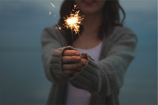 Simple Things You Can Do Every Day To Keep Your False Nails Healthy And Beautiful