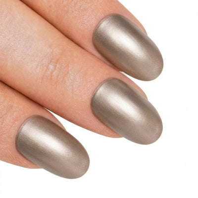 Bling Art press-on nails worn on a hand