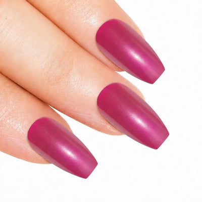 Bling Art press-on nails worn on a hand