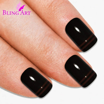 Bling Art press-on nails worn on a hand