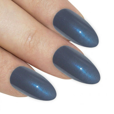 Bling Art press-on nails worn on a hand