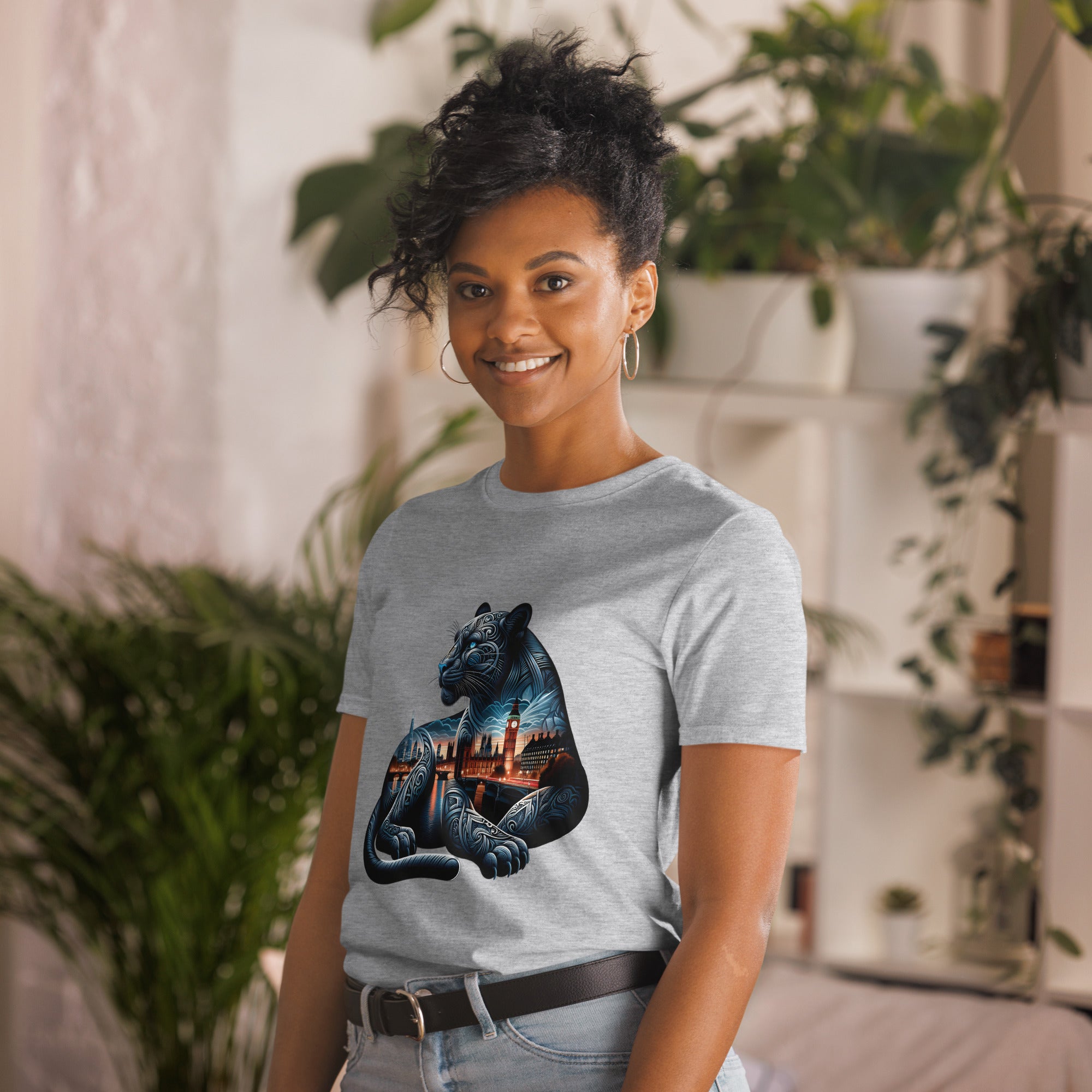 London Panther Nightfall - Animal Art Apparel Short-Sleeve Unisex T-Shirt